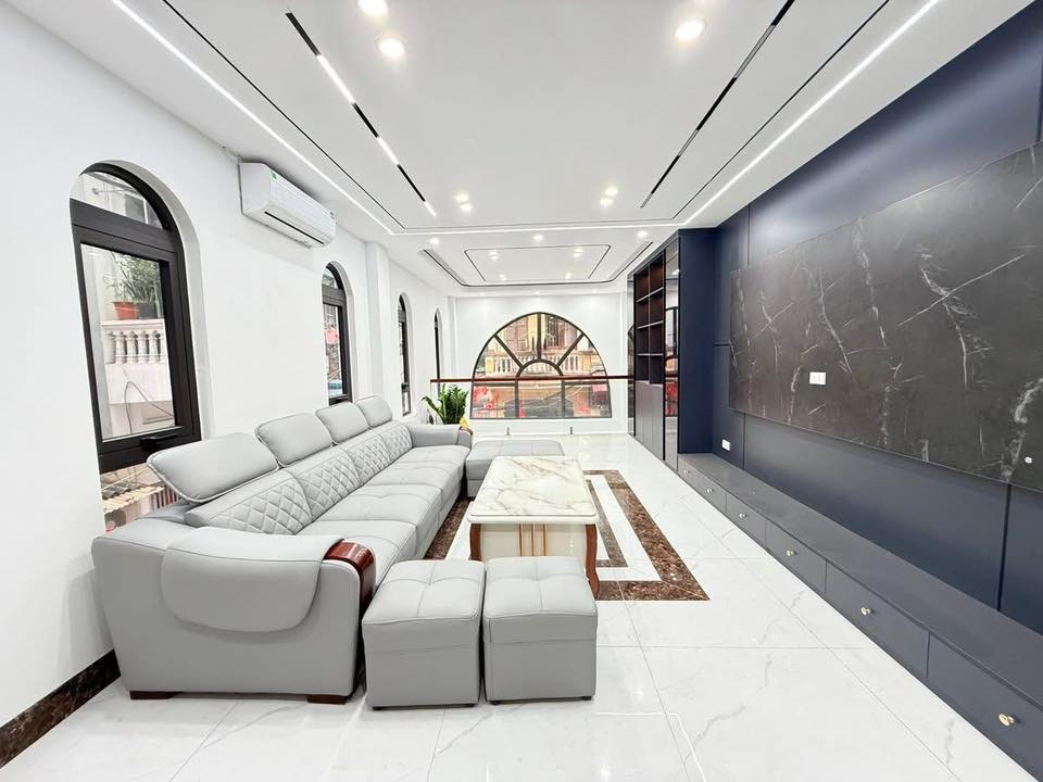 Sài Đồng, phân lô, Ô tô tránh - Diện tích 42/55m2, nhà xây 6 tầng, thang máy, giá 15 tỷ