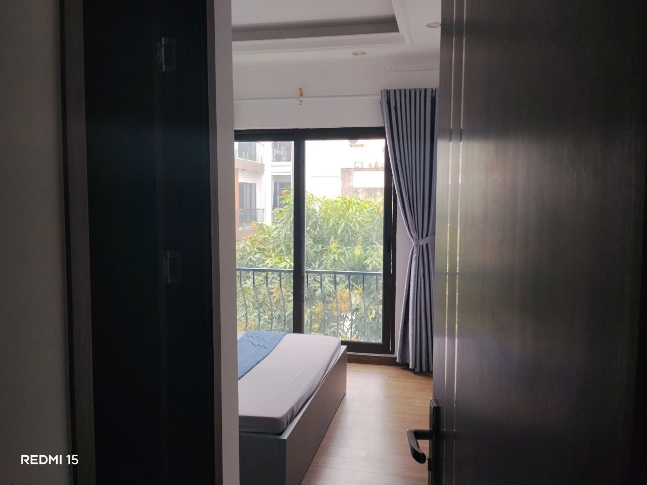 Cự Khối, ngay Hồ Thạch Bàn 31ha: 52m2 6 tầng Thang máy nhỉnh 8 tỷ