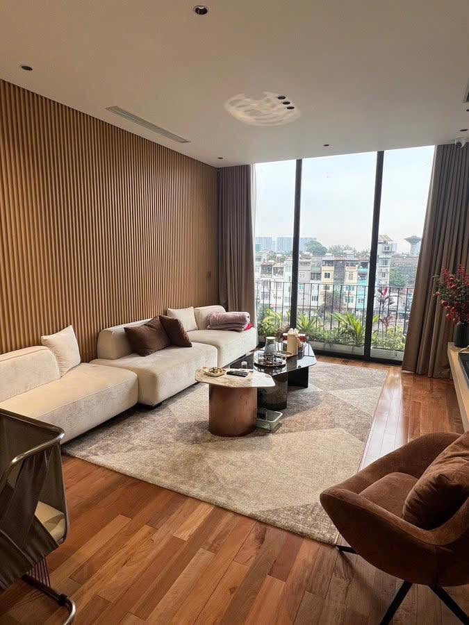 Nhà view hồ, 8 tầng thang máy, 48m giá 22 tỷ