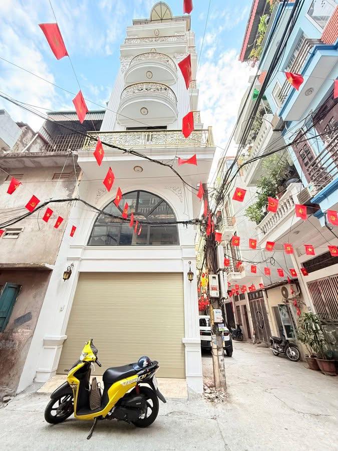 Sài Đồng, phân lô, Ô tô tránh - Diện tích 42/55m2, nhà xây 6 tầng, thang máy, giá 15 tỷ