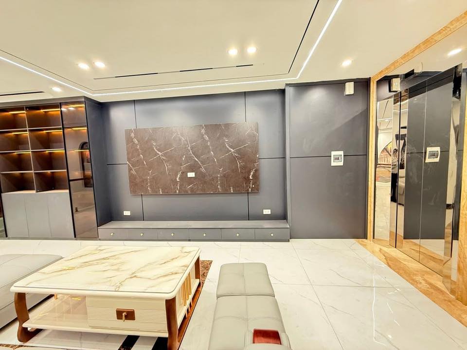 Sài Đồng, phân lô, Ô tô tránh - Diện tích 42/55m2, nhà xây 6 tầng, thang máy, giá 15 tỷ